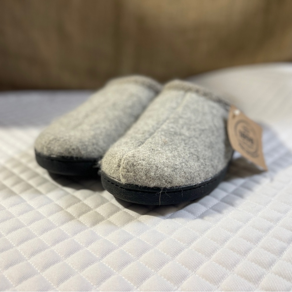 Haflinger AT Unisex AT Norkap Wool Hard Sole Slippers
